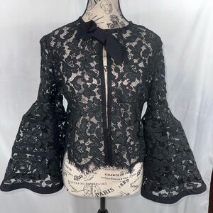 EUC: CAROLINA HERRERA Icon Bell Sleeve Lace Bolero In Black (v)